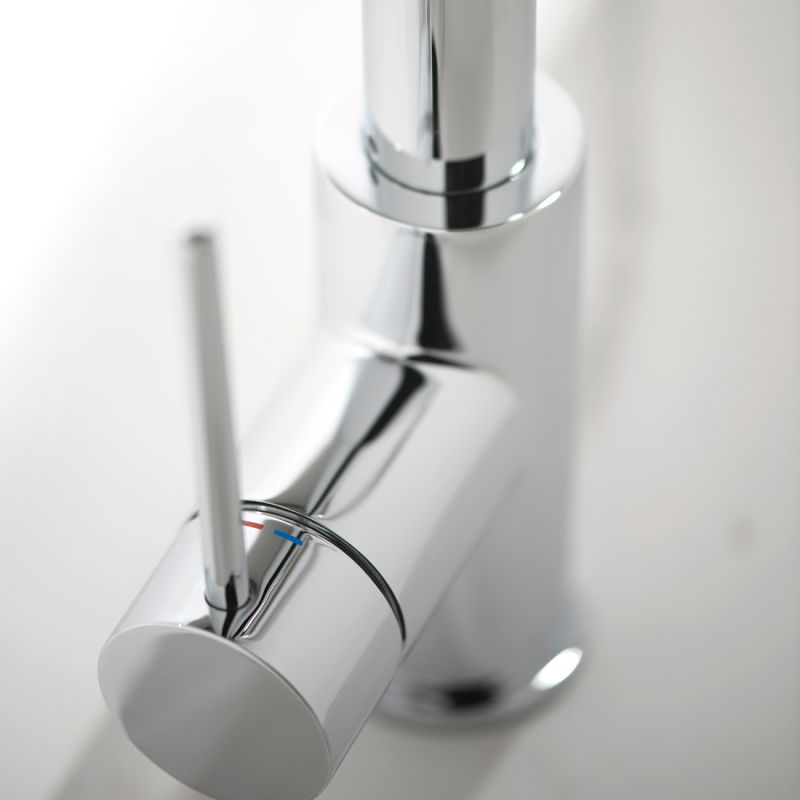 Mono Sink Mixer
with Swivel Spout